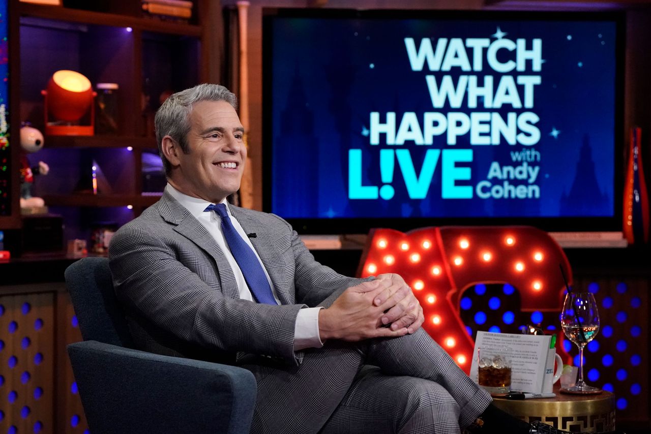 AA1Twws9 Andy Cohen Confronts Plastic Surgery Rumors Post New Year's Special