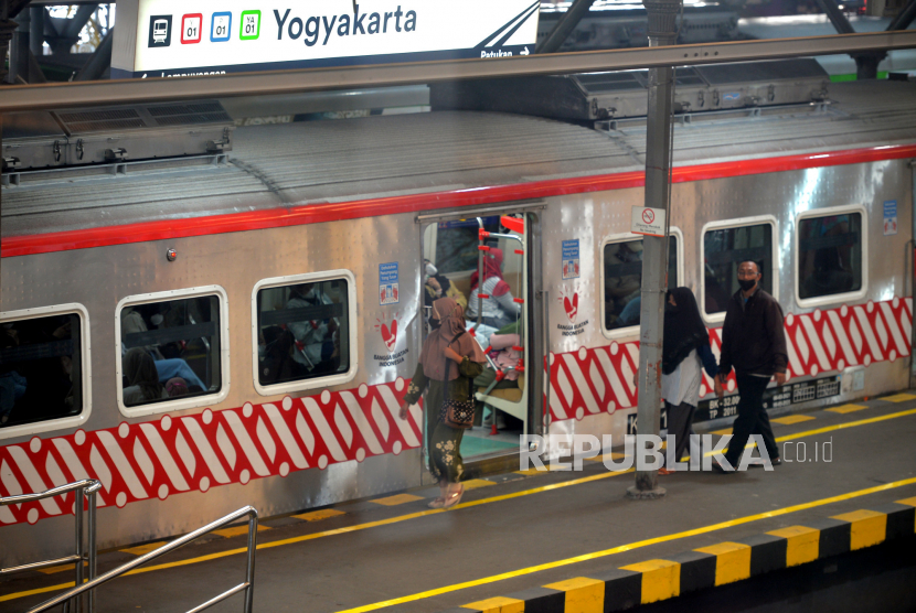 Integrasi Antarmoda di Stasiun Yogyakarta Tingkatkan Layanan KRL Saat Nataru