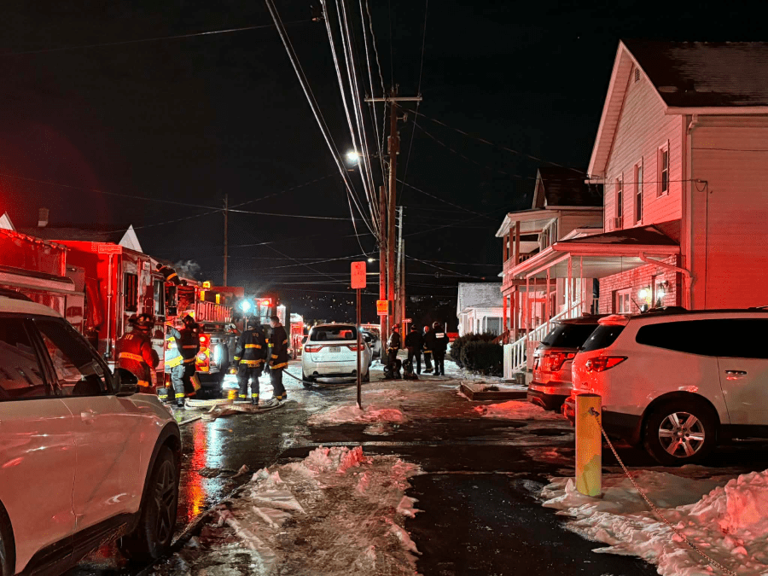4 people, 2 pets displaced after Scranton fire