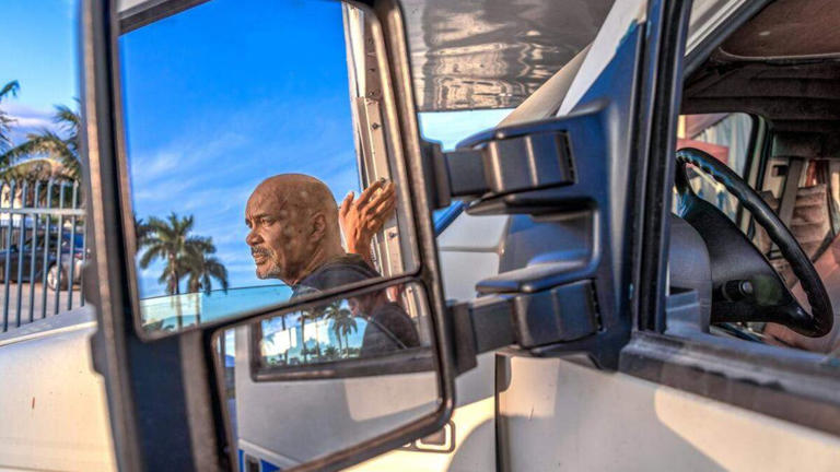 ‘I have nothing’: How a mass eviction left retired, disabled Floridians homeless