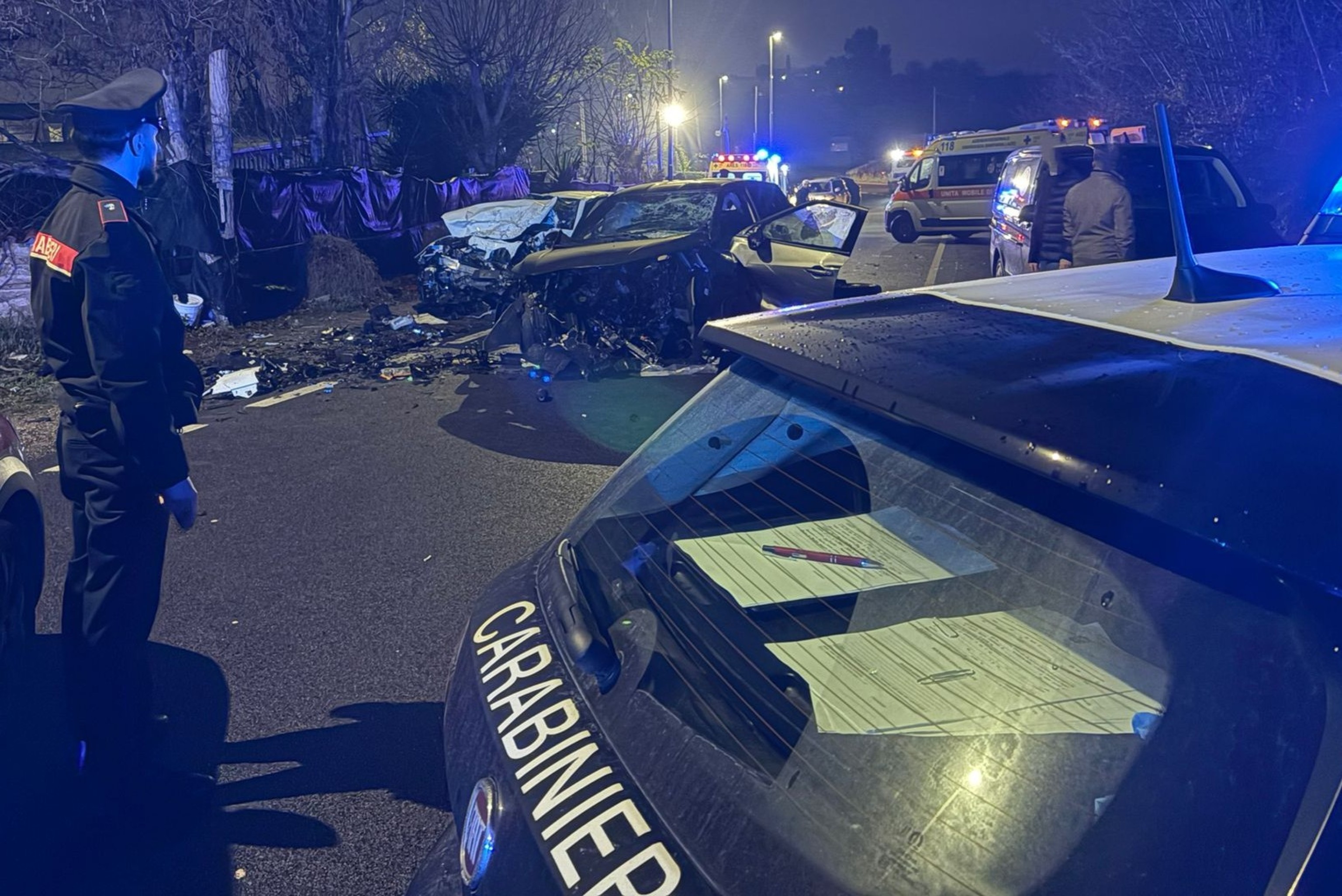 frontale-tra-due-auto-a-roma-tre-morti-e-un-ferito-grave