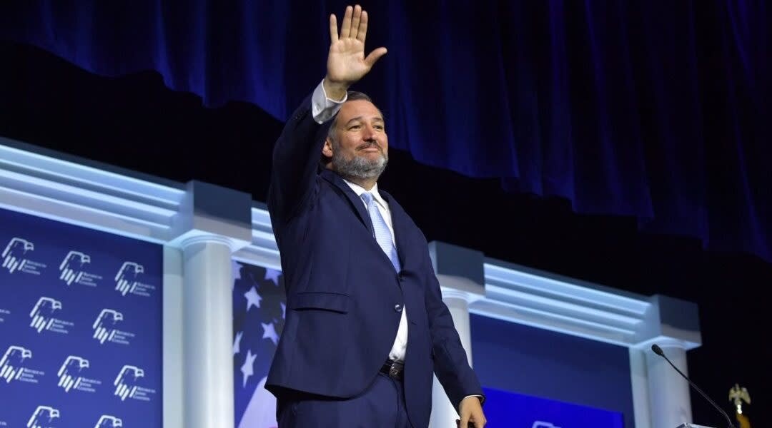 Ted Cruz weighs 2028 presidency run as he continues to fight right-wing ...