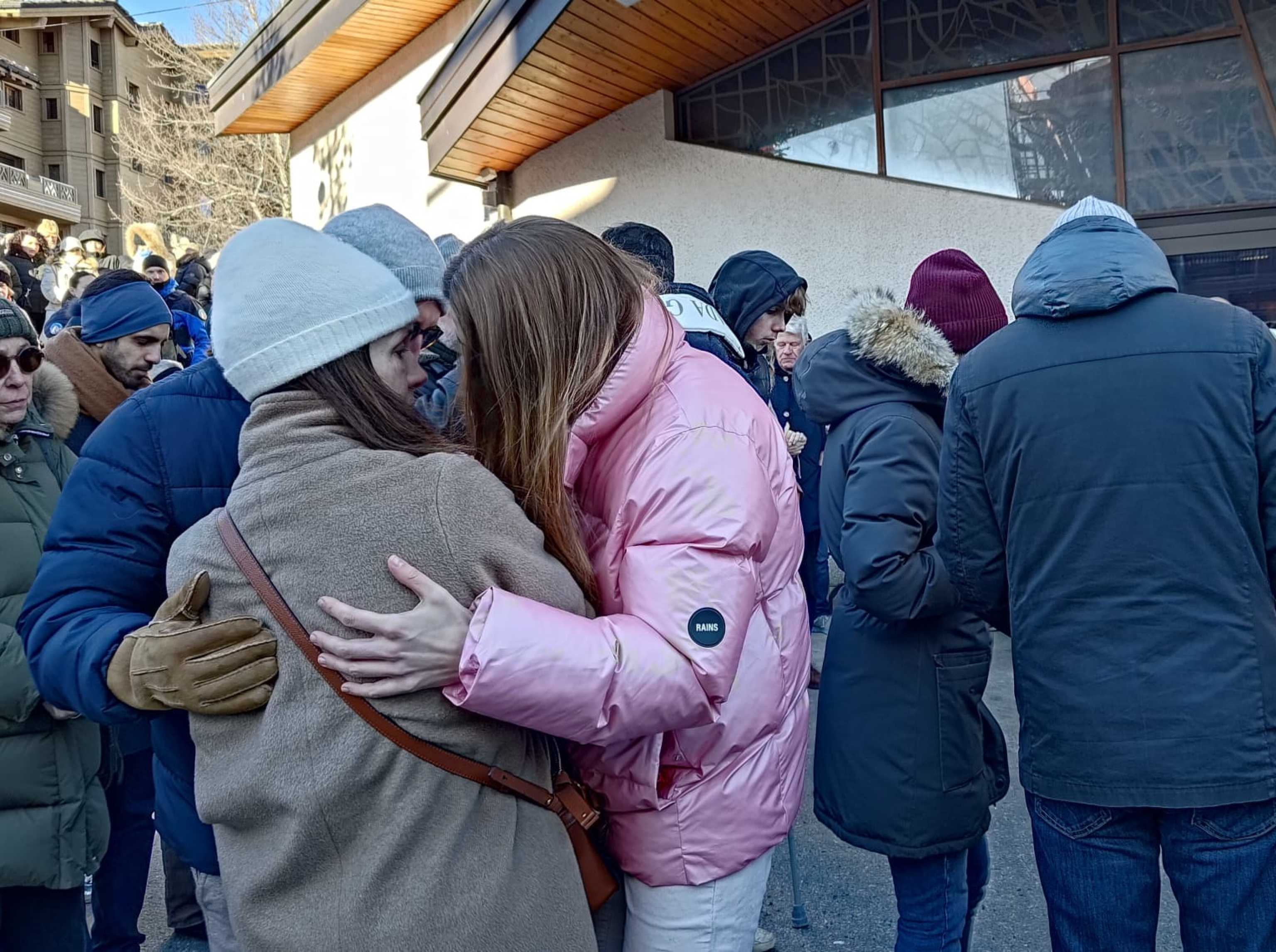 Svizzera, identificate 24 vittime del rogo di Crans Montana