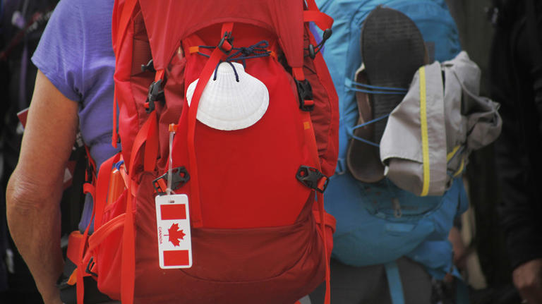 The 5 most noticeable differences between American and Canadian tourists