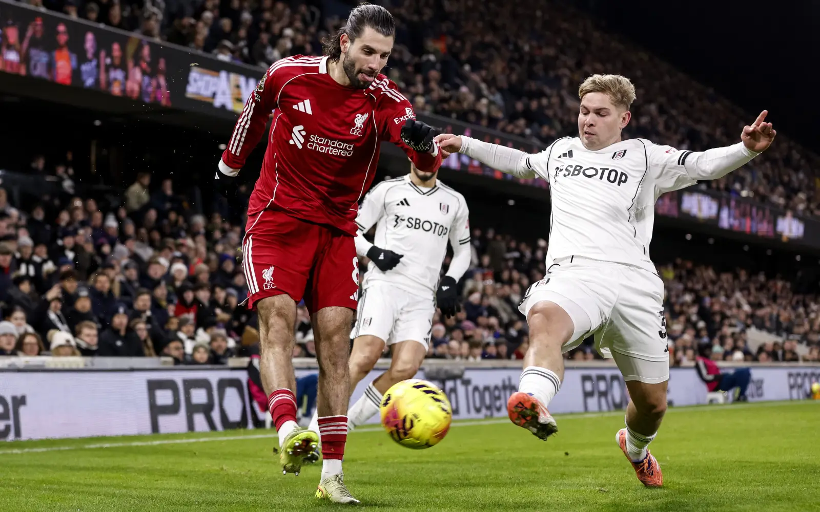 Liverpool held by Fulham after last-gasp Reed rocket