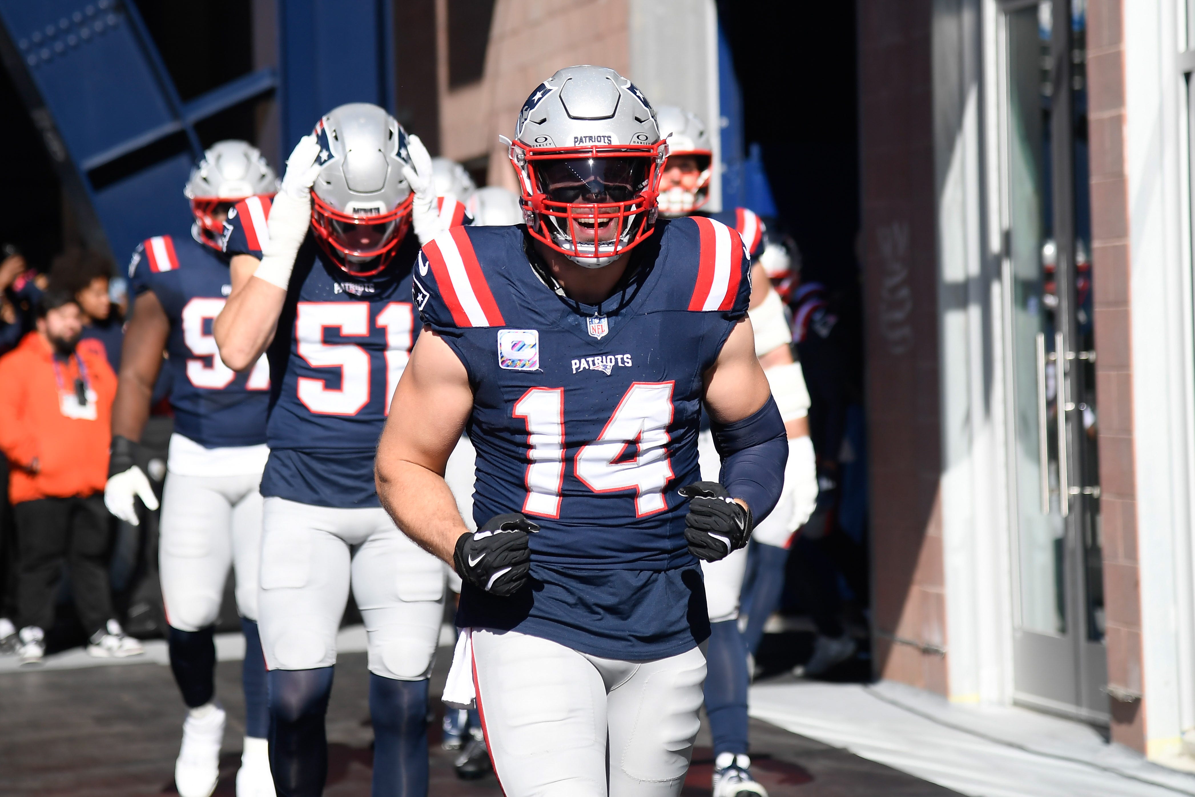 Patriots LB Robert Spillane shares update on recovery process
