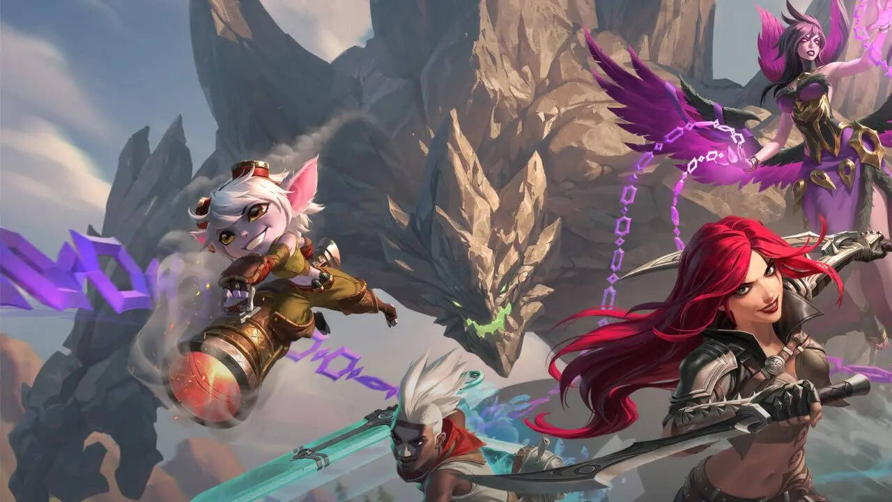 League of Legends down? Users report login failures, client crashes