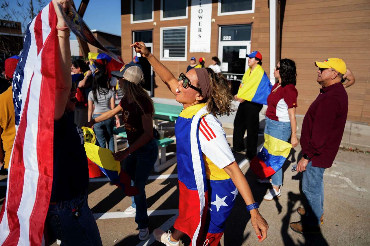 Venezuelans to rally in Katy for second day while protesters of US action gather in Uptown<br><br>