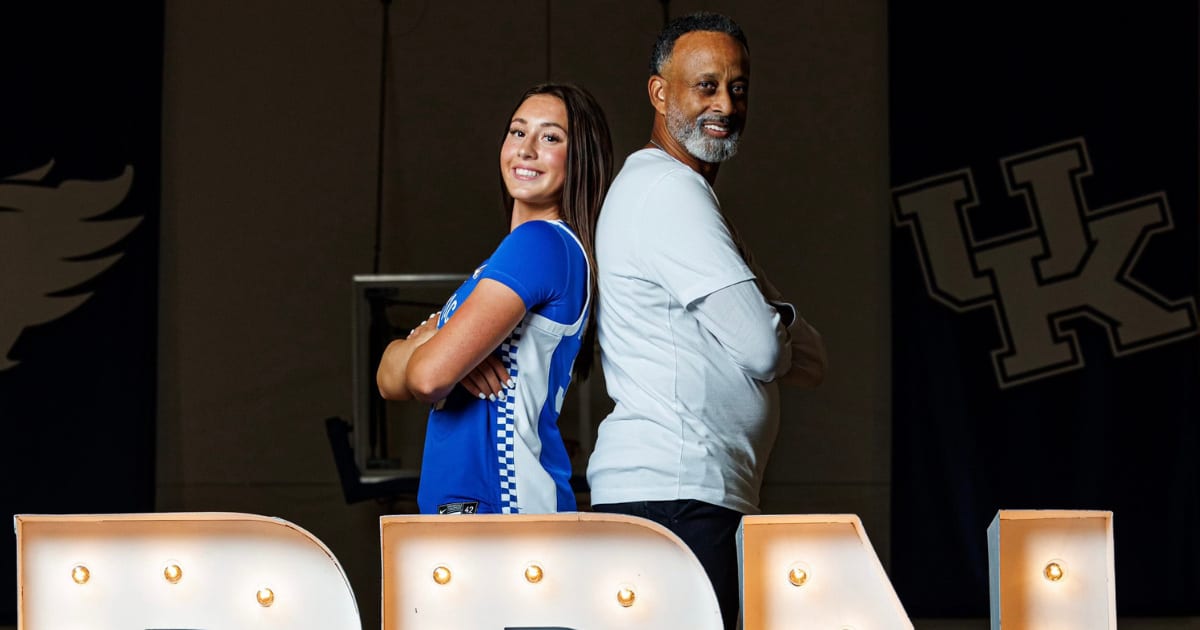 Look 2026 Kentucky Signee Maddyn Greenway Introduced To The Crowd At