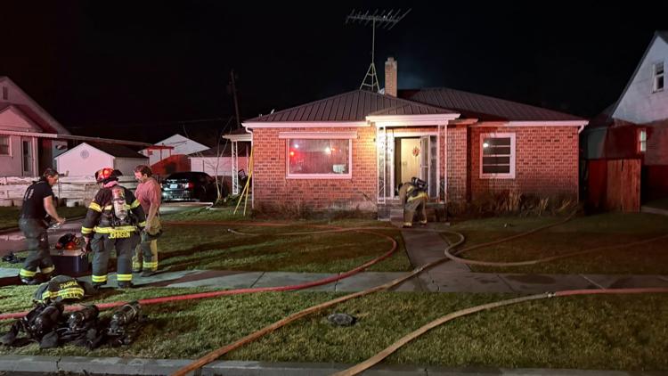 Firefighters respond to early morning house fire in Nyssa