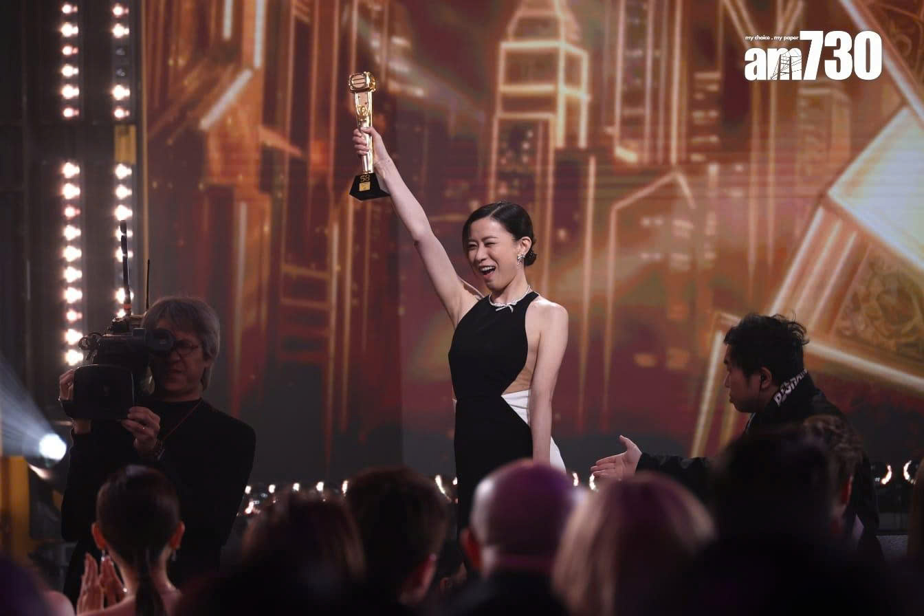 Xa Thi Mạn lên ngôi Thị hậu lần 4, Nữ hoàng tin tức 2 áp đảo Lễ trao giải TVB