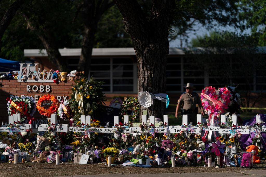 Trial begins for officer accused of failing to protect children during Uvalde school shooting<br><br>