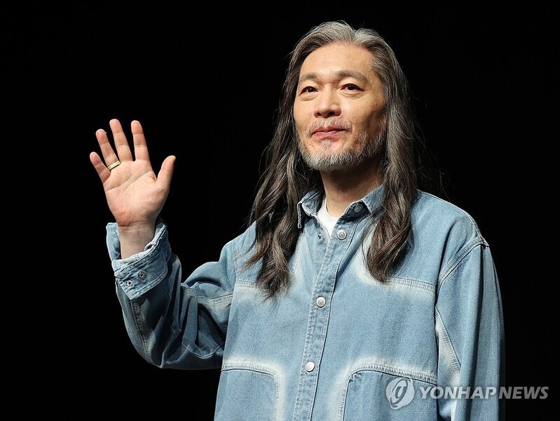 Yim Jae-beum announces retirement at 40th anniversary<br><br>