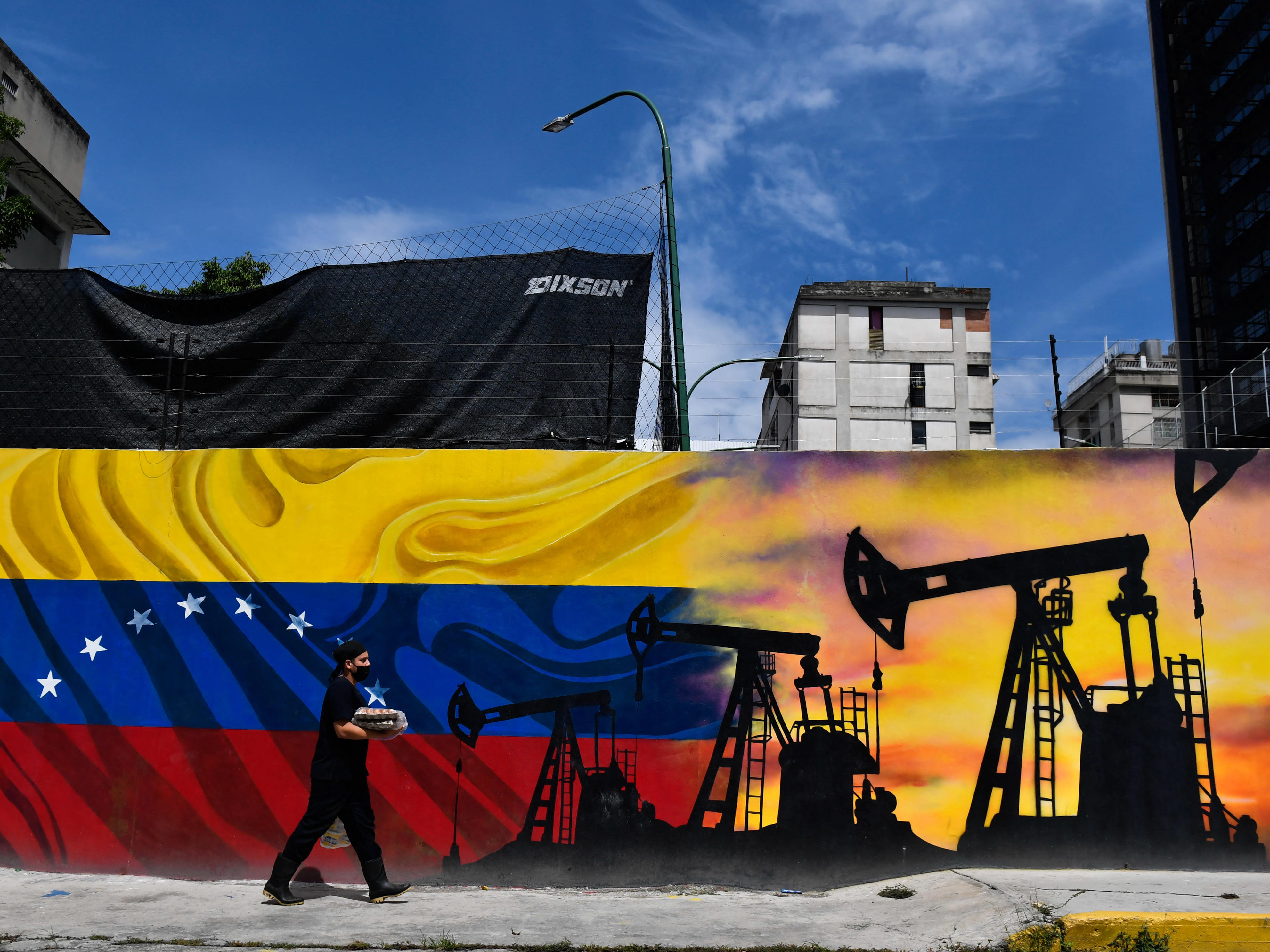 Oil prices climb after Trump's Venezuela raid as investors eye global ...