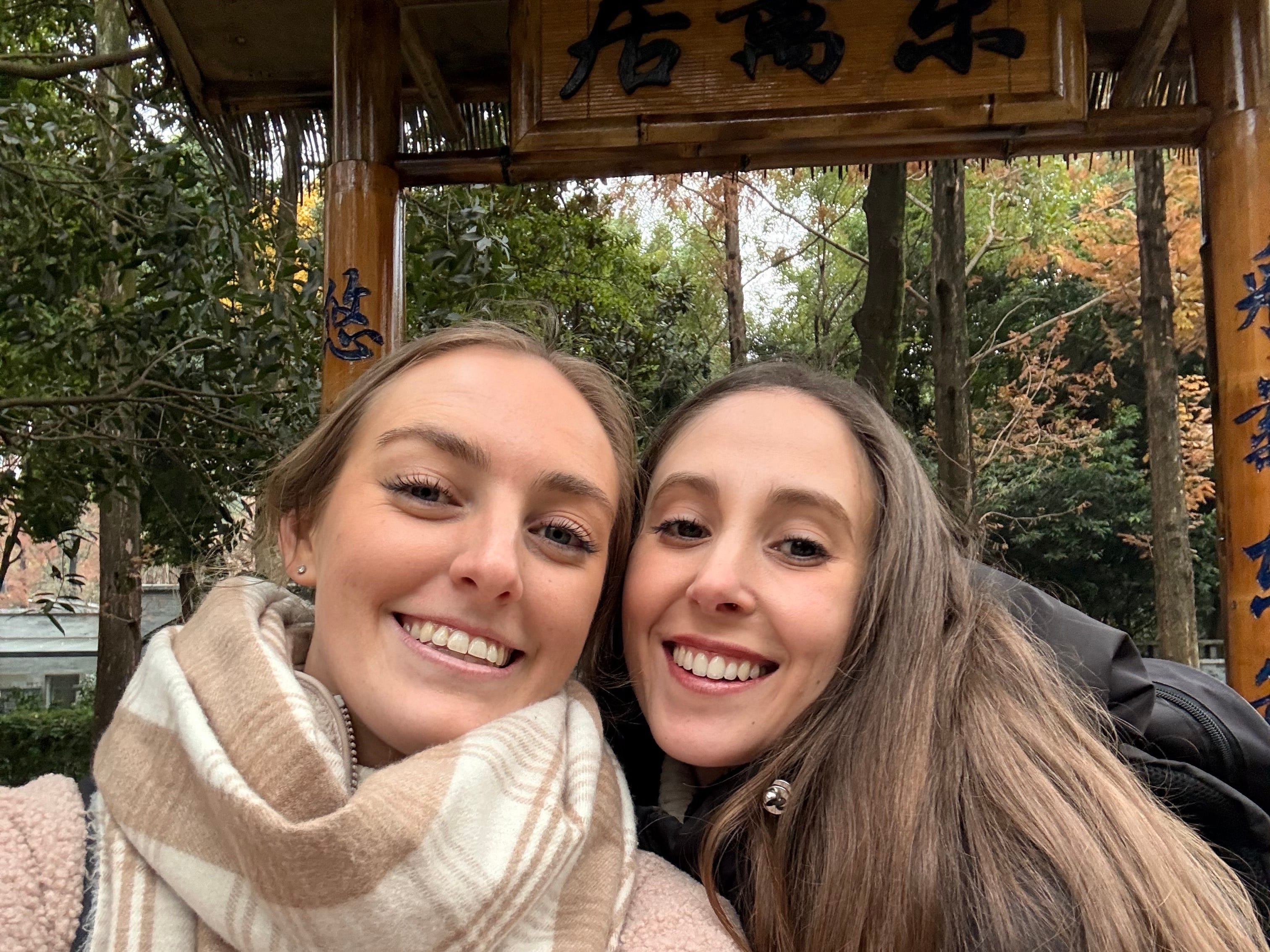These Gen Z besties started planning to travel the world at 11. Teaching English in China helped make it happen<br><br>