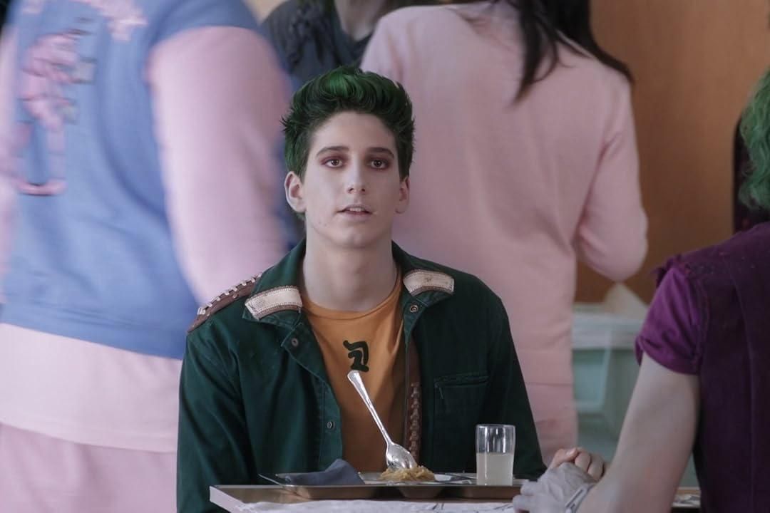 6 film terbaik Milo Manheim, aktor pemeran Flynn Rider