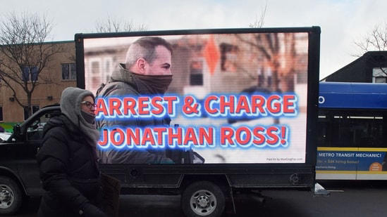 Did Chicago police chief come out in support of ICE agent Jonathan Ross ...