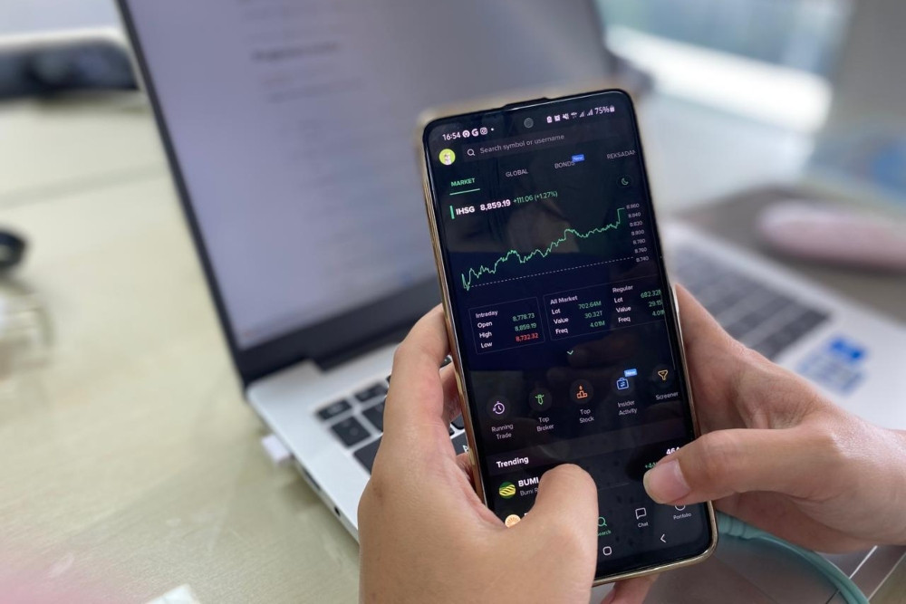 IHSG awal pekan berpeluang sentuh level 9.077, cermati saham ARCI, BUMI & BUVA