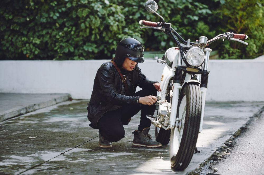 5 ciri-ciri bensin motor tercampur air, bisa bikin mesin rusak
