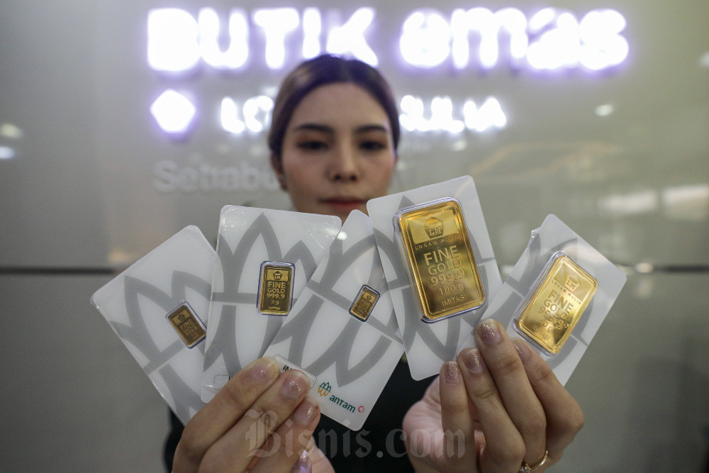 Harga emas Antam di Pegadaian hari ini 12 Januari 2026, stagnan di Rp2,86 juta