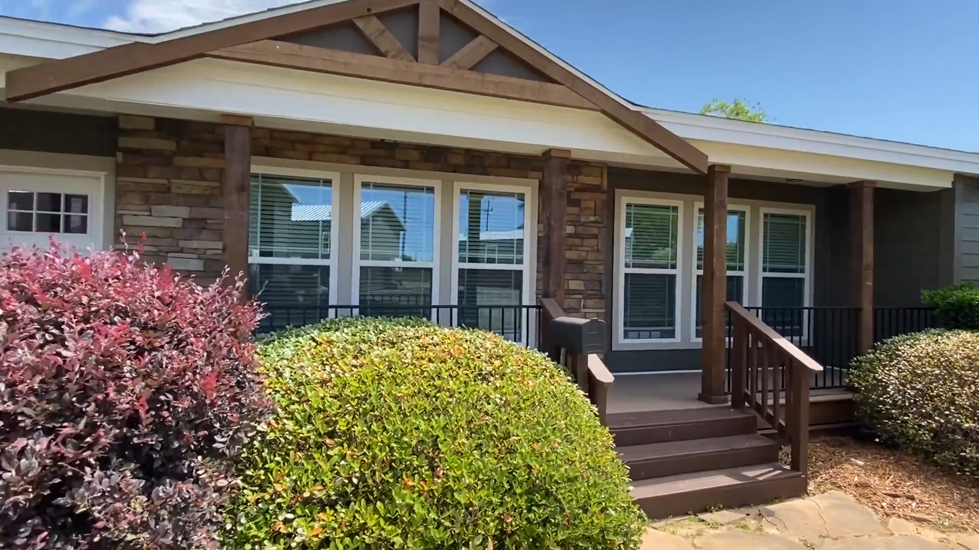 Frontier by Deer Valley Homebuilders | 4 bed, 3.5 bath modular house tour