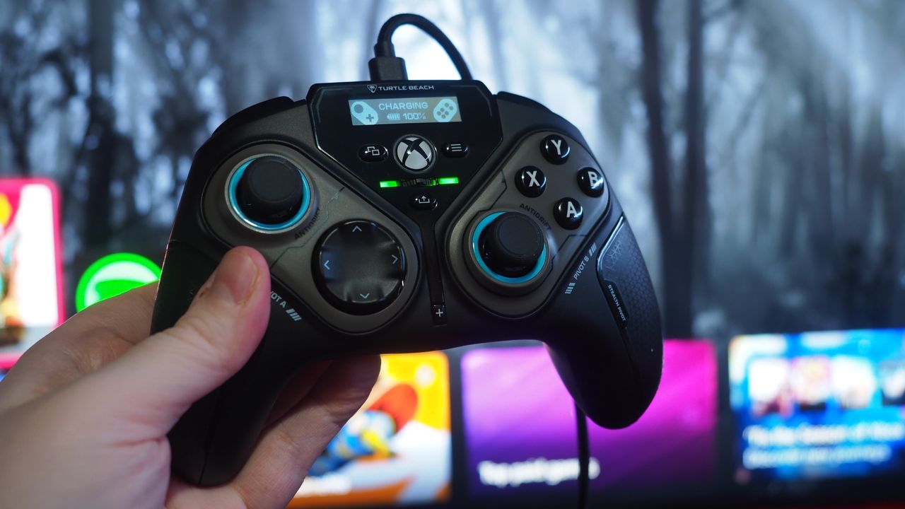 This 2-in-1 Xbox controller stomps the Xbox Elite Series 2 controller