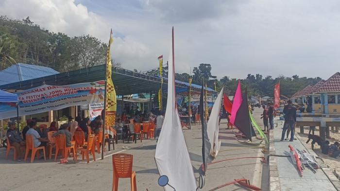 Daftar 7 berita populer hari ini, tabrak Avanza dengan truk di Bintan, warga Malaysia jadi korban