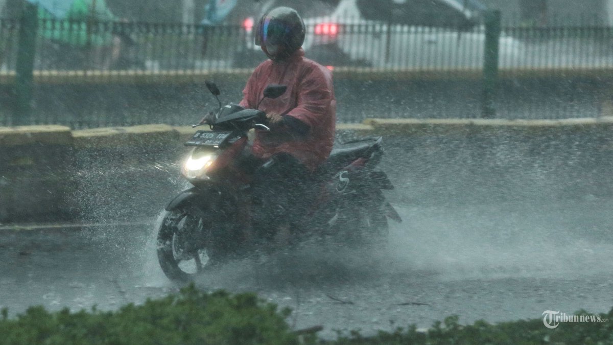 Terlihat remeh ini bahaya tetap pakai handuk dan baju lembap