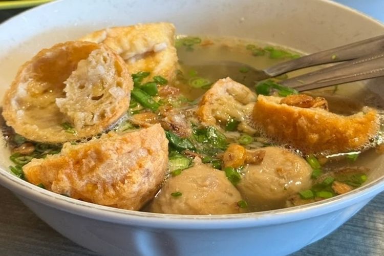 Top 7 tempat bakso favorit dekat Alun-Alun Malang, dari legendaris hingga kekinian