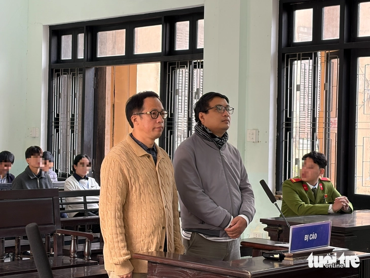 Cựu giám đốc Đại học Huế hầu tòa vì cáo buộc chiếm đoạt hơn 3 tỉ đồng