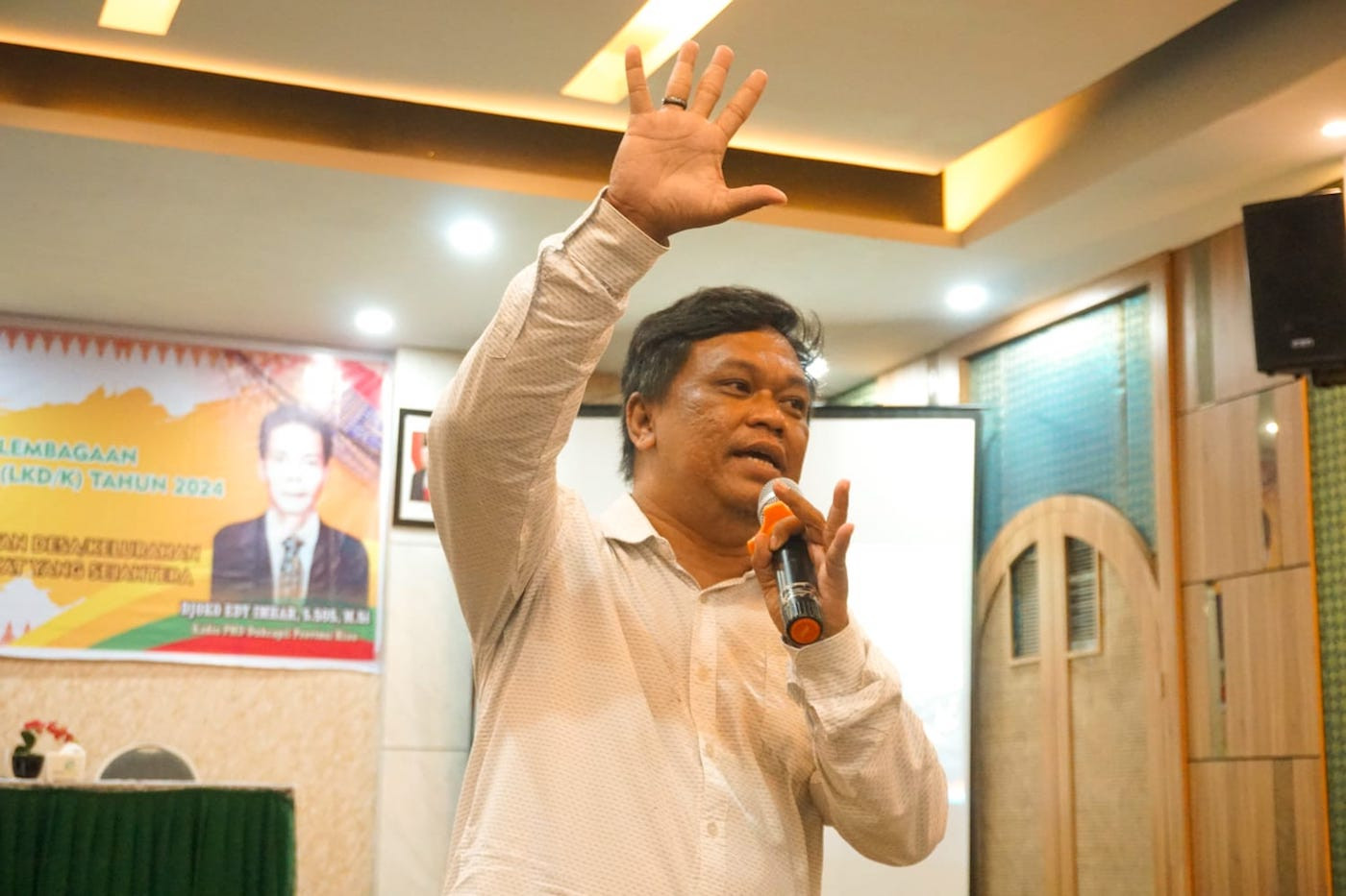 Rinaldi ungkap sumpah bertanda tangan Abdul Wahid