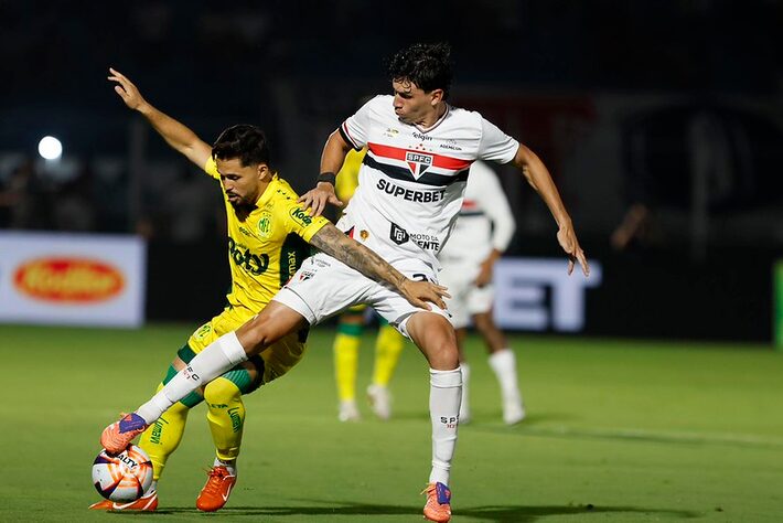São Paulo leva 3 do Mirassol na estreia do Paulistão e aumenta preocupação de seu torcedor