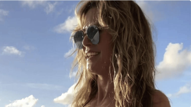 At 52, Heidi Klum shows off her figure in a swimsuit © @heidiklum/Instagram