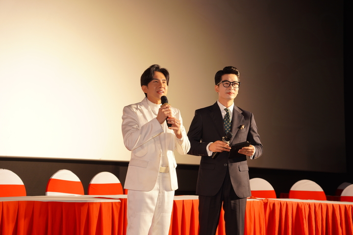 Đan Trường tiết lộ về mối tình tưởng có thể đi đến trọn đời