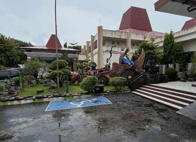Fadli Zon dan Zaman Edan di Museum Ranggawarsita