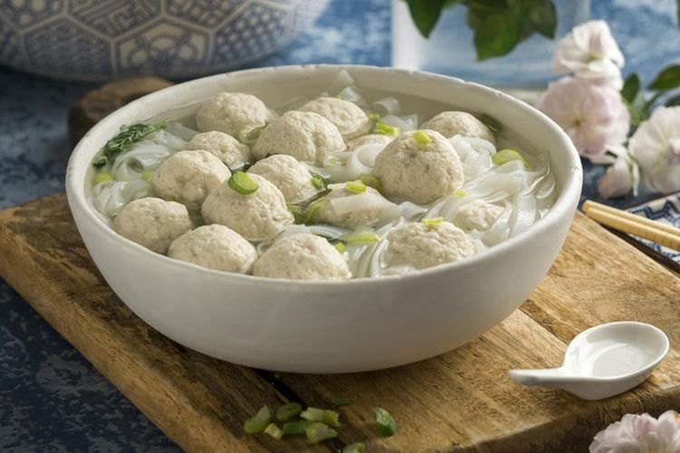 Top 9 tempat bakso dekat alun-alun Surabaya, dari tetelan sampai mie bakso semua ada!