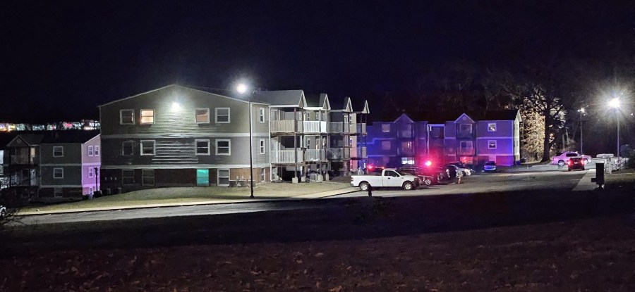 Man dies following shooting at southeast KC apartment complex: KCPD