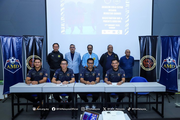 'Ngán' nhập tịch, Malaysia trở lại phát triển bóng đá trẻ