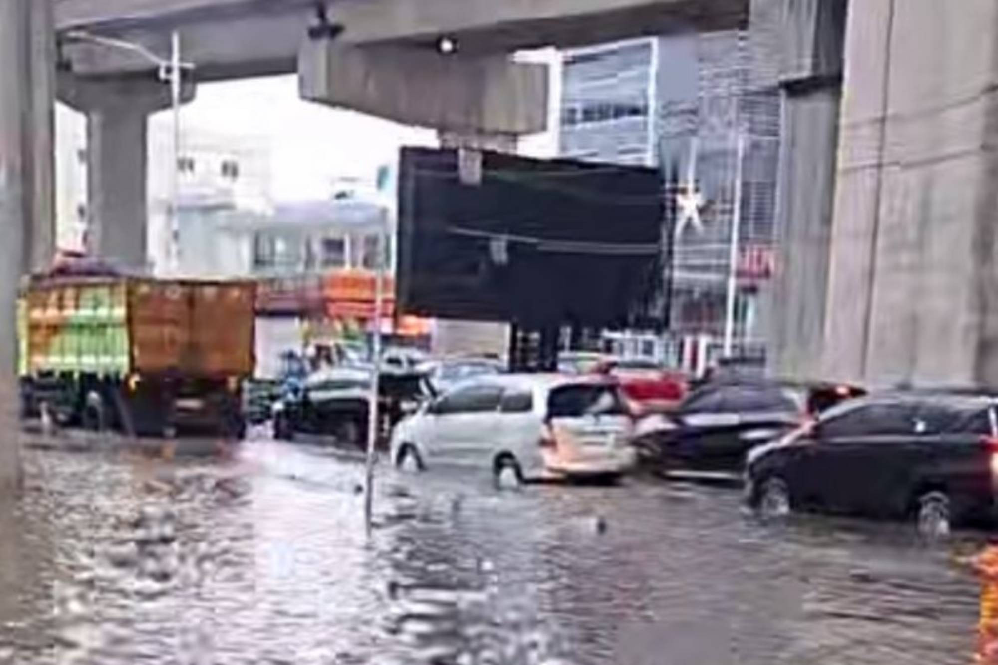 Sejumlah ruas jalan di Jakarta Utara terendam banjir, ini titiknya