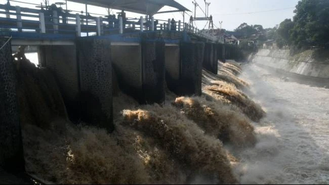 Siaga 2, ketinggian air di Sunter Hulu capai 210 cm, BPBD Jakarta imbau waspada di wilayah ini