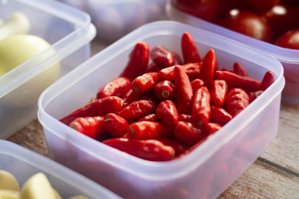 Jangan asal masuk kulkas, ini cara simpan cabai biar nggak gampang busuk