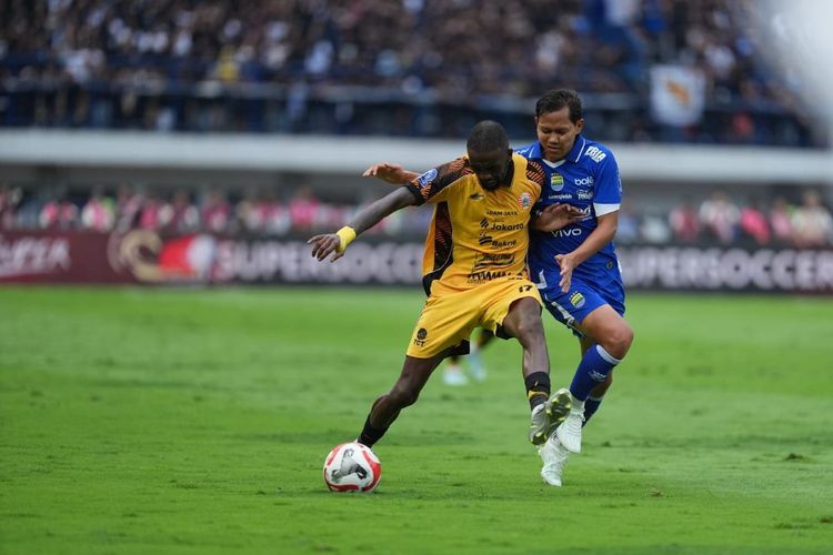 Bukan sekadar hujatan! Thom Haye dan Allano Lima diteror usai Persib vs Persija