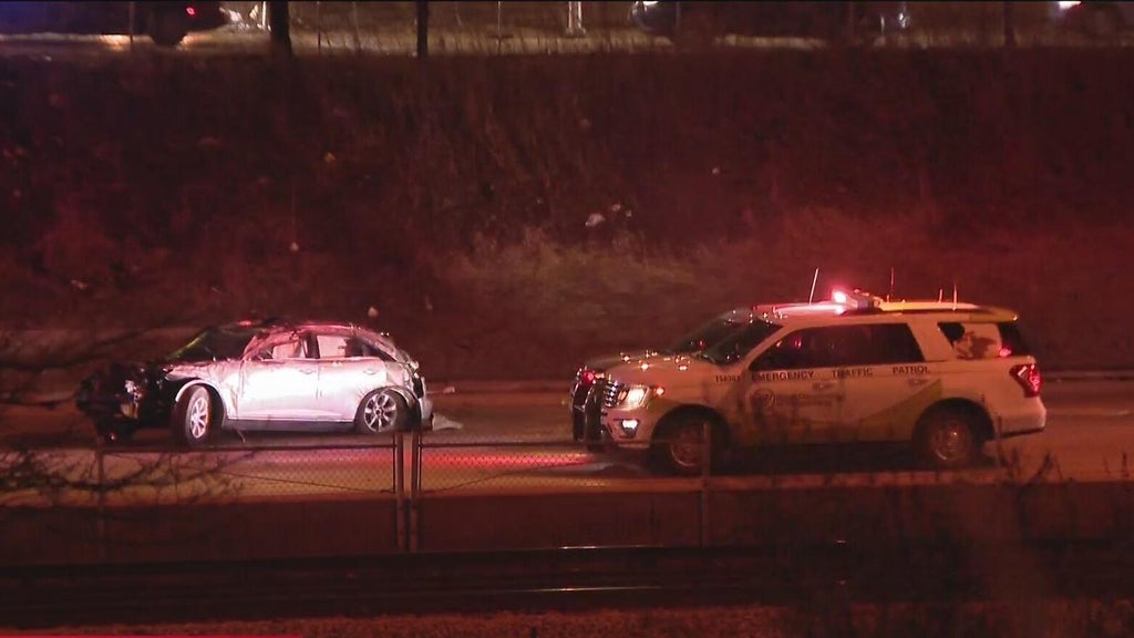 Crash shuts down eastbound lanes of Eisenhower Expressway; injuries ...