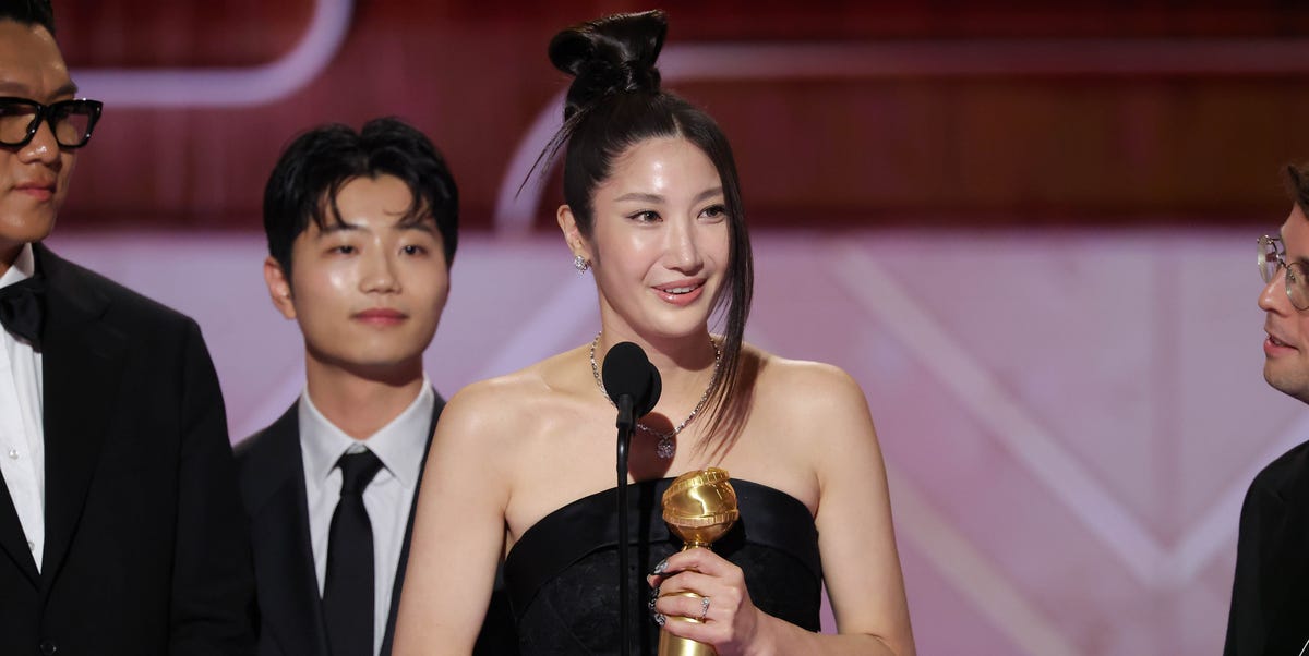 Golden singer tearfully recalls early K-pop rejection as she accepts ...
