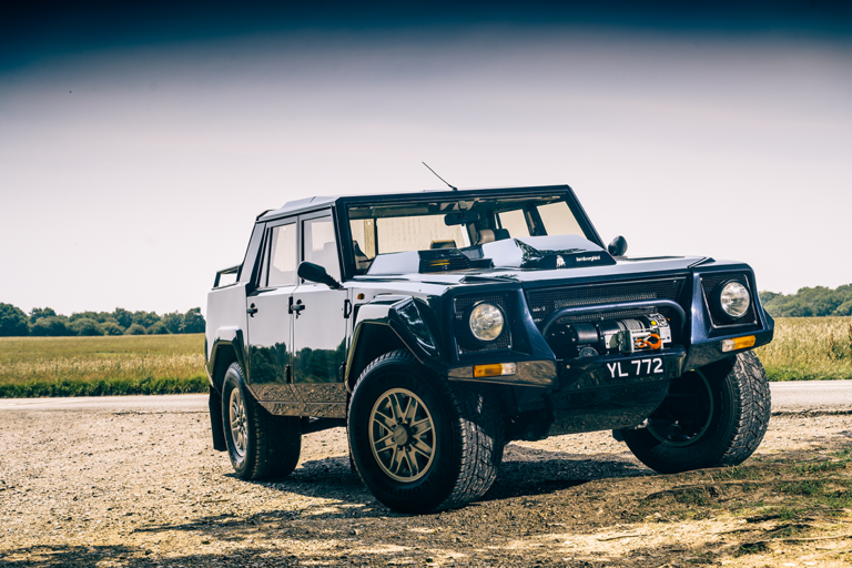 Lamborghini LM002: absurd maar betoverend