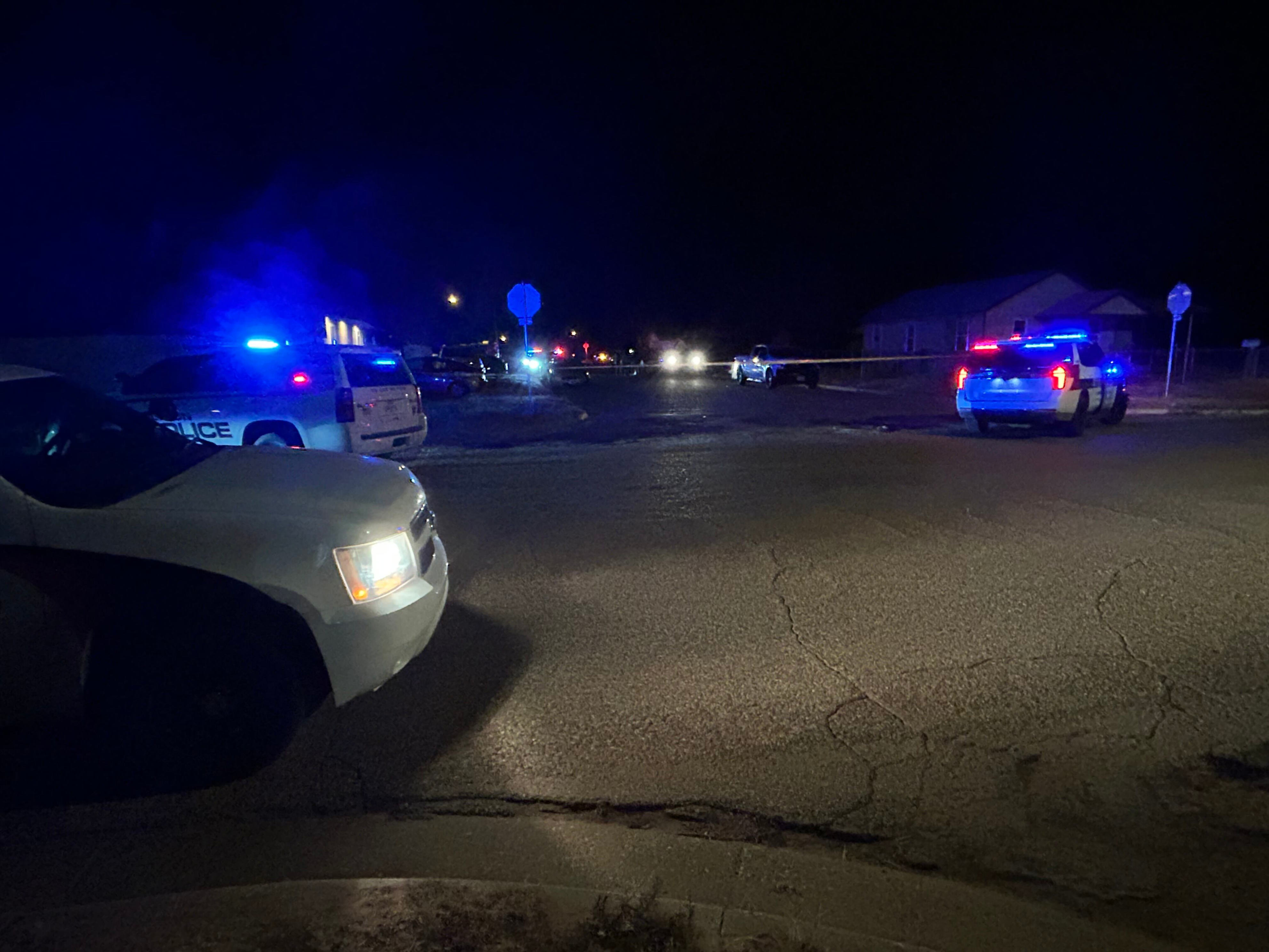 3 dead, 2 injured in late Sunday night shooting in Slaton