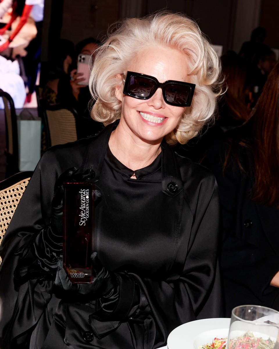 Pamela Anderson unveils a Marilyn Monroeinspired bob with her most