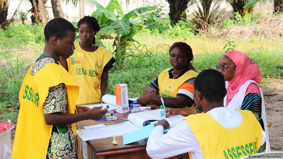 Les élections législatives et communales se sont déroulées un mois après une tentative manquée de putsch contre le chef de l'Etat Patrice Talon.