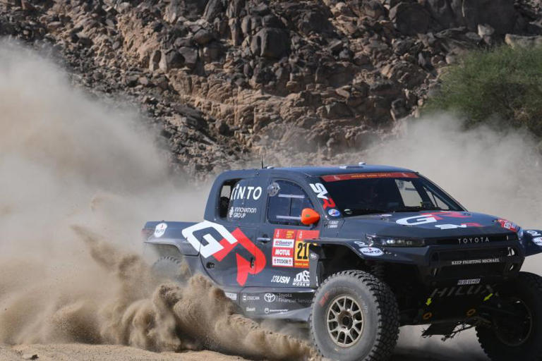Saood Variawa vainqueur de la 8e étape du Dakar, Sébastien Loeb 8e