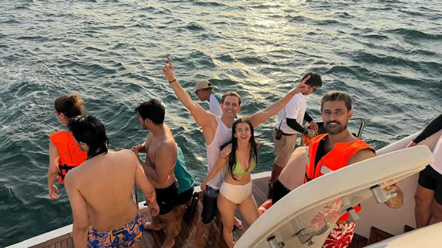 Inside Hrithik Roshan’s intimate yacht birthday celebration with Saba ...